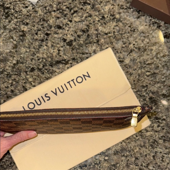 Louis Vuitton Damier Ebene Neverful Pouch - Picture 11 of 14